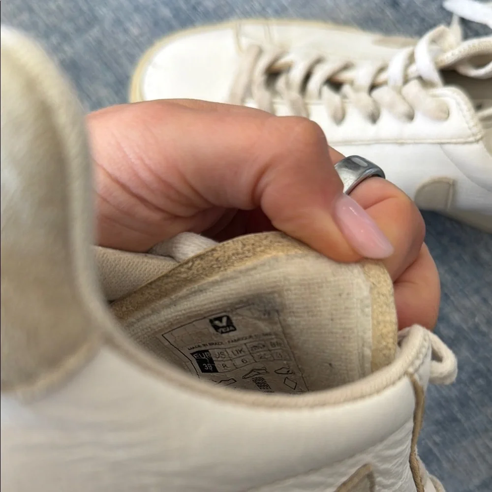 Veja Women's Cream and Tan Sneakers Size 8 - Picture 2 of 6